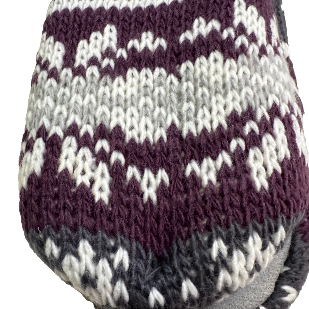Muk Luks Women's One Size Fair Isle Cozy Slipper Socks Burgundy Gray Shea Butter - Picture 6 of 11